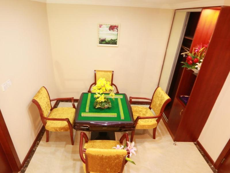 Greentree Inn Zhejiang Jiaxing West Zhongshan Road Vintage Car Building Express Hotel Exterior foto